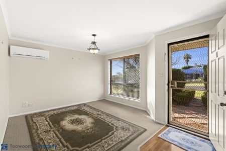Spacious Family Living in Sought-After Highfields - Photo 3