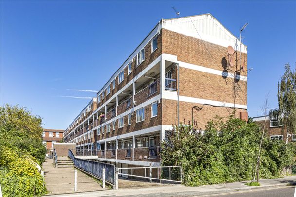 Kedleston Court, 70 Redwald Road, Hackney, London, E5 0JL - Photo 1