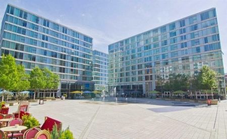 Brooklyn House, CMK, MK9 - Photo 5