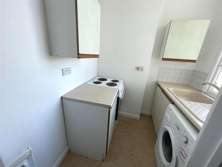 Studio to rent - Photo 4