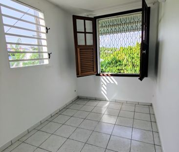 Location appartement 1 pièce, 51.31m², Le Robert - Photo 2