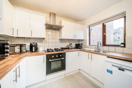 4 bedroom house to rent - Photo 5