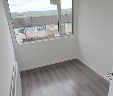 3 bedroom character property to rent - Photo 6