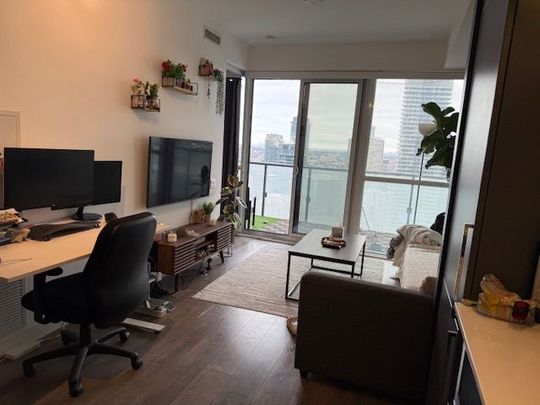 For Lease - 15 Grenville Street Unit# 4705, Toronto, Ontario - Photo 1