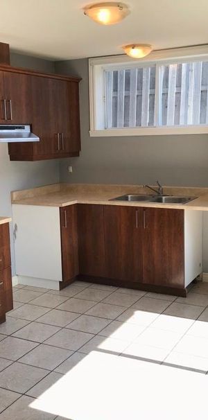 5 1/2 à louer - Photo 1