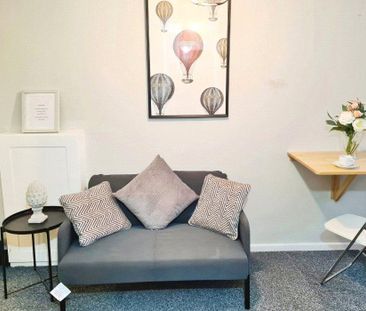 1 bedroom property to rent - Photo 2