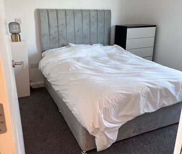 2 Bed Penthouse, Mitchell Street, G1 - Photo 3