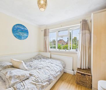 3 bedroom semi-detached house to rent - Photo 4