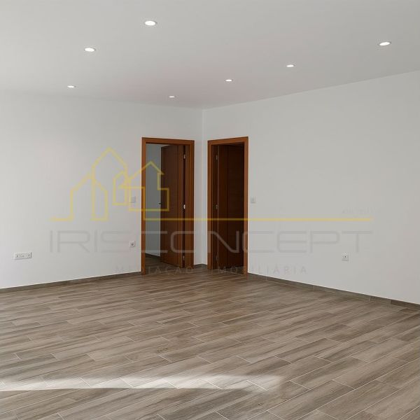 Moradia T2 em Leiria - Photo 1