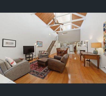 5 Hoskins Street, Quarry Hill, Vic 3550 - Photo 4
