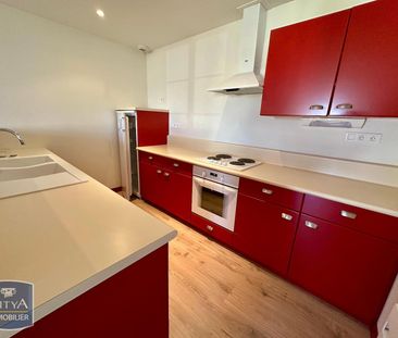 Location Appartement 3 pièces 78m² BUZANCAIS 36500 - Photo 4