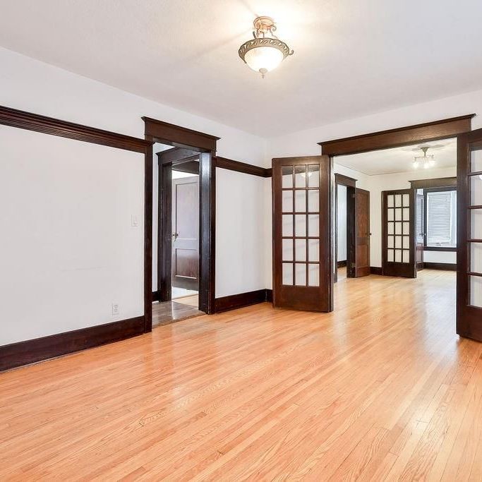 For Lease - 311 Queen Street, Mississauga, Ontario - Photo 1