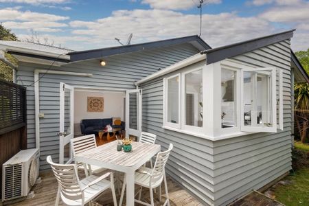 Character - Rich Bungalow - Photo 4