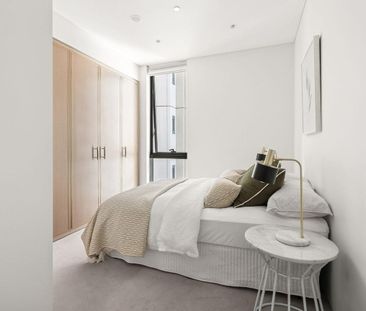 Luxury Apartment in Prestigious BLUE Development - Photo 6