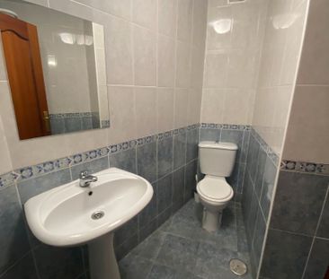 Apartamento de alquiler en Plaza de Montaño, La Merced - Photo 2