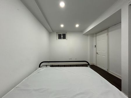 For Lease - 153 Morningview Tr. Trail Unit# Basement, Toronto, Ontario - Photo 4