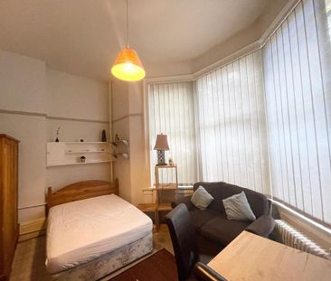 18 bedroom house share to rent - Photo 6