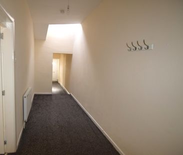 To Let 2 Bed Apartment - Photo 1