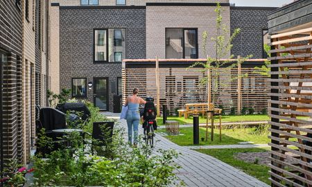 KUN 2 MÅNEDERS DEPOSITUM - Stor 3-værelses beliggende øverst med fri udsigt - Photo 3