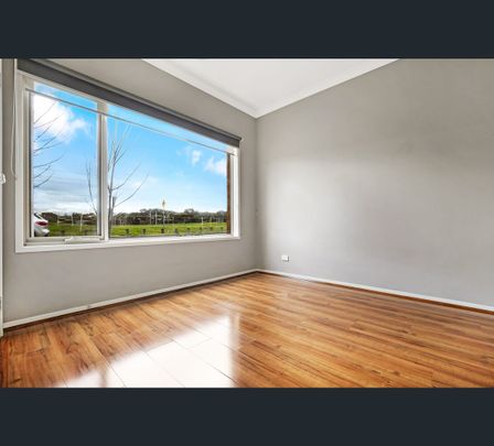 29 Le Page Run, South Morang, Vic 3752 - Photo 1
