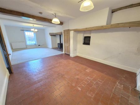 5 bedroom detached house to rent - Photo 2