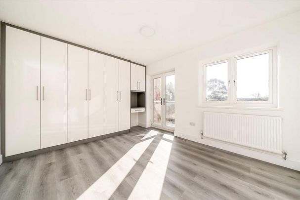 2 bedroom house to rent - Photo 1