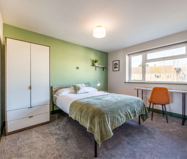 1 bedroom in a house share to rent - Photo 3