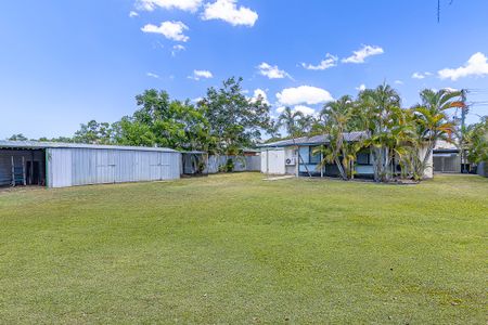 113 Miles Avenue, Kelso QLD 4815 - House For Rent | Domain - Photo 5