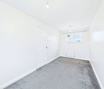 Long Field Drive, Edenthorpe, Doncaster, DN3 - Photo 5