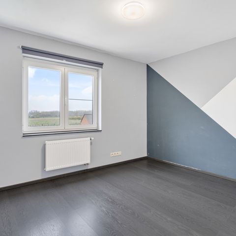 Ruim, lichtrijk appartement met autostaanplaats te Herzele! - Foto 1