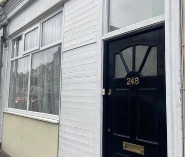 2 bedroom ground floor flat to rent - Photo 1