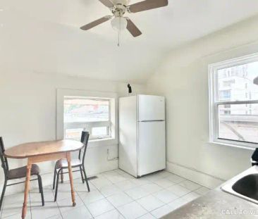 C-541 King St E, Kitchener, Ontario N2G 2L2 | 541 King Street East,... - Photo 1