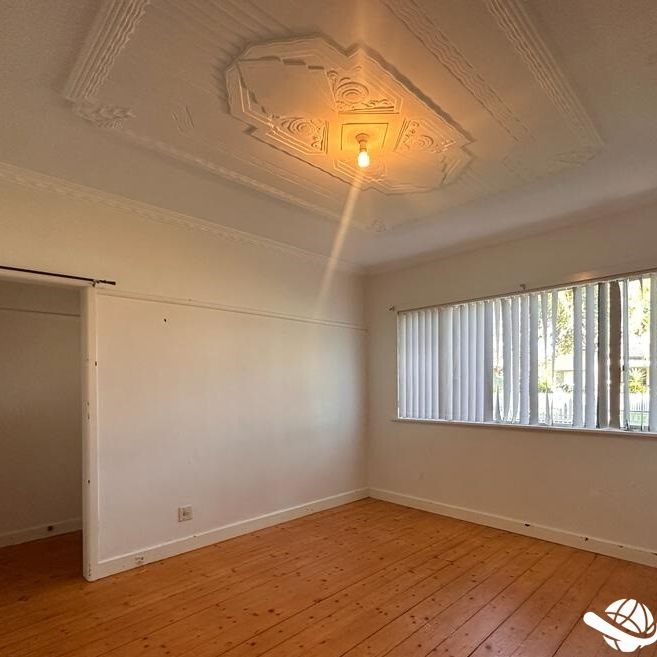 Ideal and Convenient Home in Sunshine - Photo 1