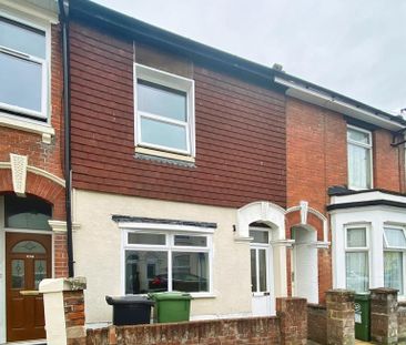 4 bedroom terraced house to rent - Photo 3