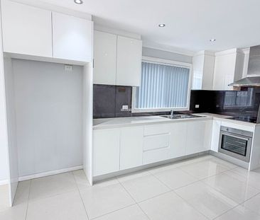 "Well Presented 2 bedroom Granny Flat" - Photo 5