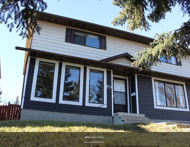 4 BDRM Edgemont rental-Mother in law suite, Pet friendly, Renovated, Fenced yard | 242 Edgedale Place, Calgary - Photo 1