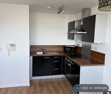 1 bedroom flat to rent - Photo 4