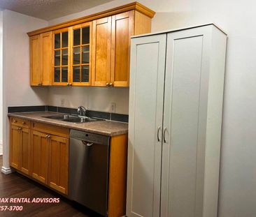 #101 10420 93 Street Northwest - Photo 4