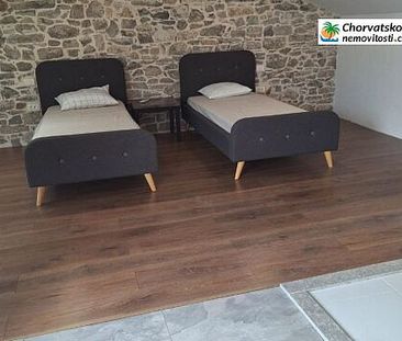 Pronájem domu 140 m² s pozemkem 140 m² - Photo 3