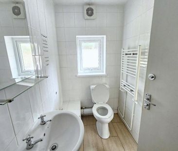 6 bedroom terraced house to rent - Photo 5