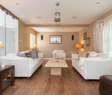 5 bedroom detached house to rent - Photo 4