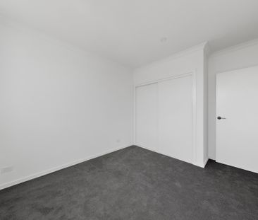 27 Currawong Street, Preston VIC 3072 - Townhouse For Rent | Domain - Photo 6