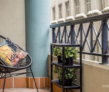 Enjoy City Living at Martin Place | Unfurnished - Photo 5