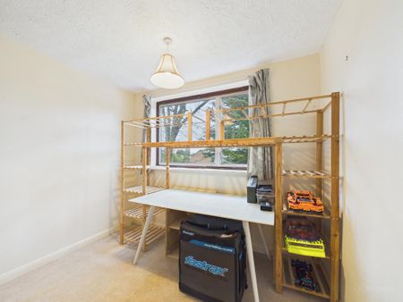 4 bedroom detached house to rent - Photo 5