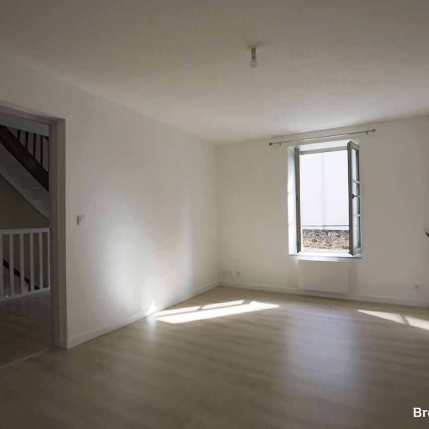 Location Maison 4 pièces 81m² - Photo 1