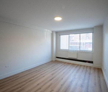 1 MOIS GRATUIT – Studio et 1 Ch. à 2 pas des Universités à louer Mo... - Photo 1