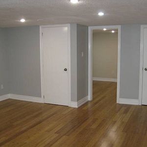 One bedroom Apartment in Prime High Park Area - Photo 2