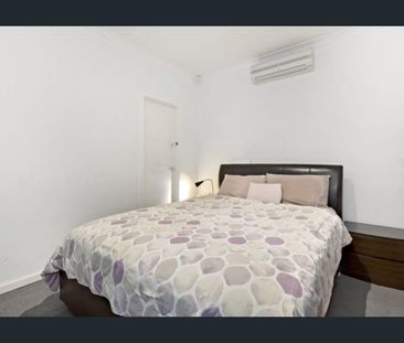 STUNNING DOUBLE STOREY RESIDENCE IN A SUPERB LOCATION BECKONS! - Photo 2