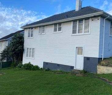 Spacious 3 or 4 Bedroom Rental in Prime Location - Photo 5