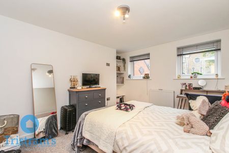 2 bed Apartment for Rent - Photo 4